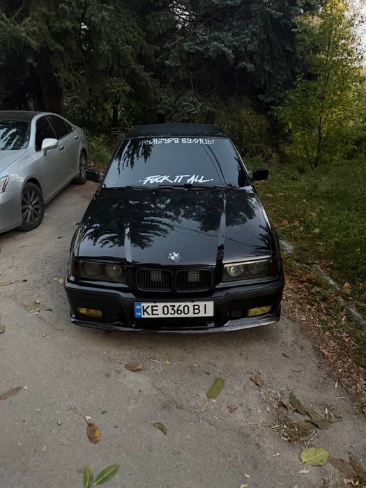 Продам bmw e36..