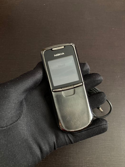 Чорна Nokia 8800 Вироблено в Німеччині