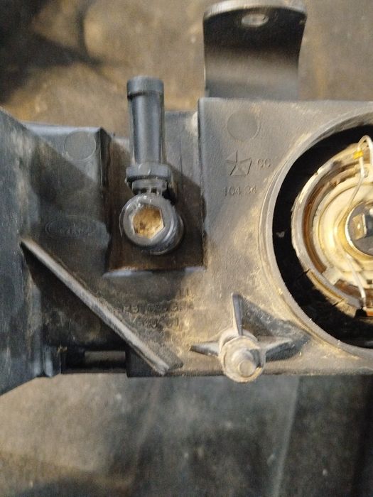 Продам фари chrysler voyager 3