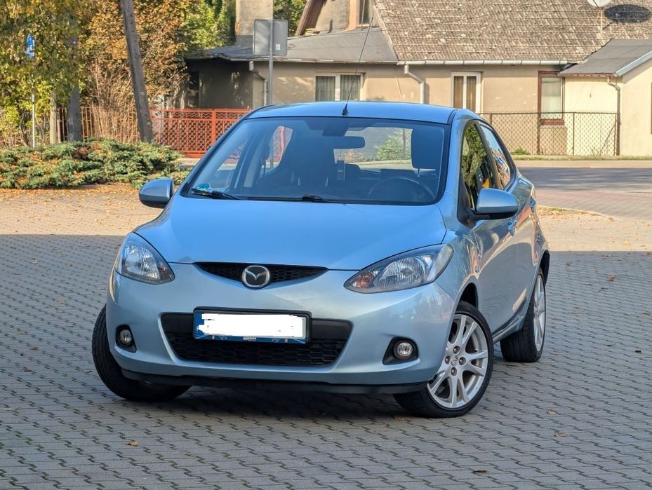 Mazda 2 Ładna Mazda 2  klimatronic 2008 r