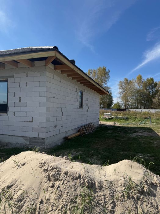 Продаж будинку(єОселя )