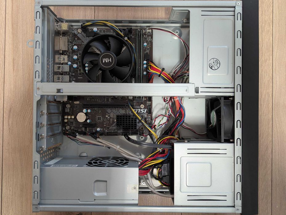 Системный блок мини s.AM4 AMD Ryzen 5-2400GE/DDR4 8gb./Video VEGA11/SSD 120gb.