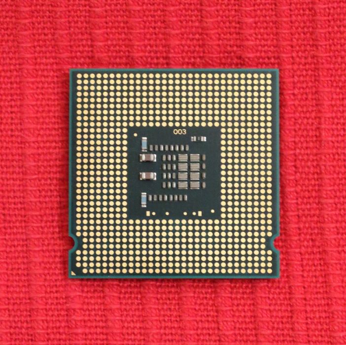 Intel Pentium E5200 CPU, 2.5 GHz Dual-Core Processor, SLAY7, LGA 77564751232355075122