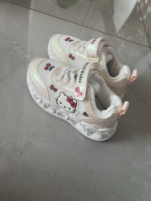 Adidaski hello kitty 25 kotki