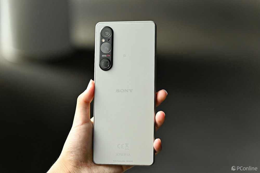 SONY Xperia 1 V 1.5 - 2 SIM 12/256 120Гц OLED 8gen2 (сони 1 Mark 5)