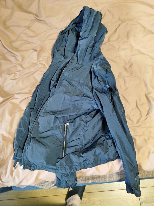 Куртка плащовка.