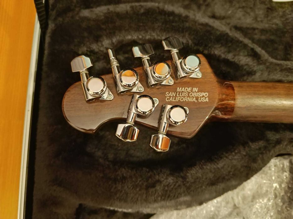 Guitarra Music Man Albert Lee HH