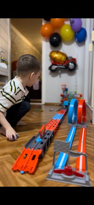 Трек Hot Wheels Action Двойная петля  хотвілс