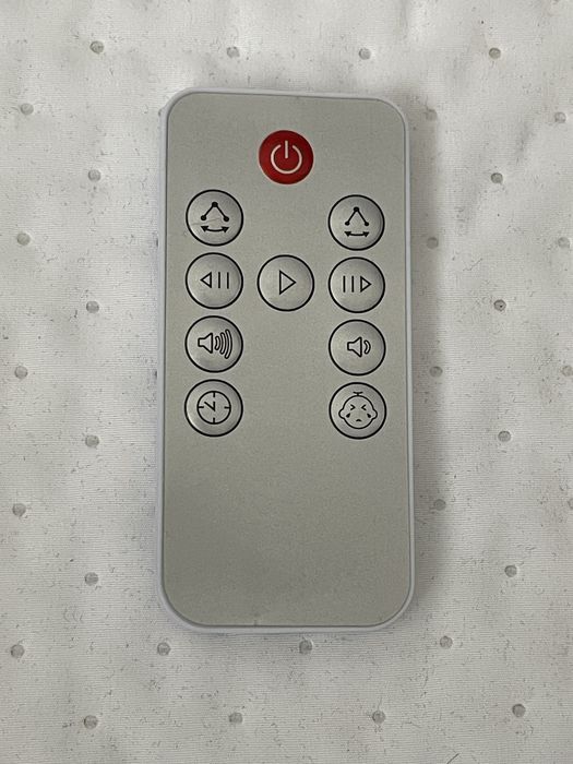 Ліжечко дитяче приставне з качалкою і музикою.