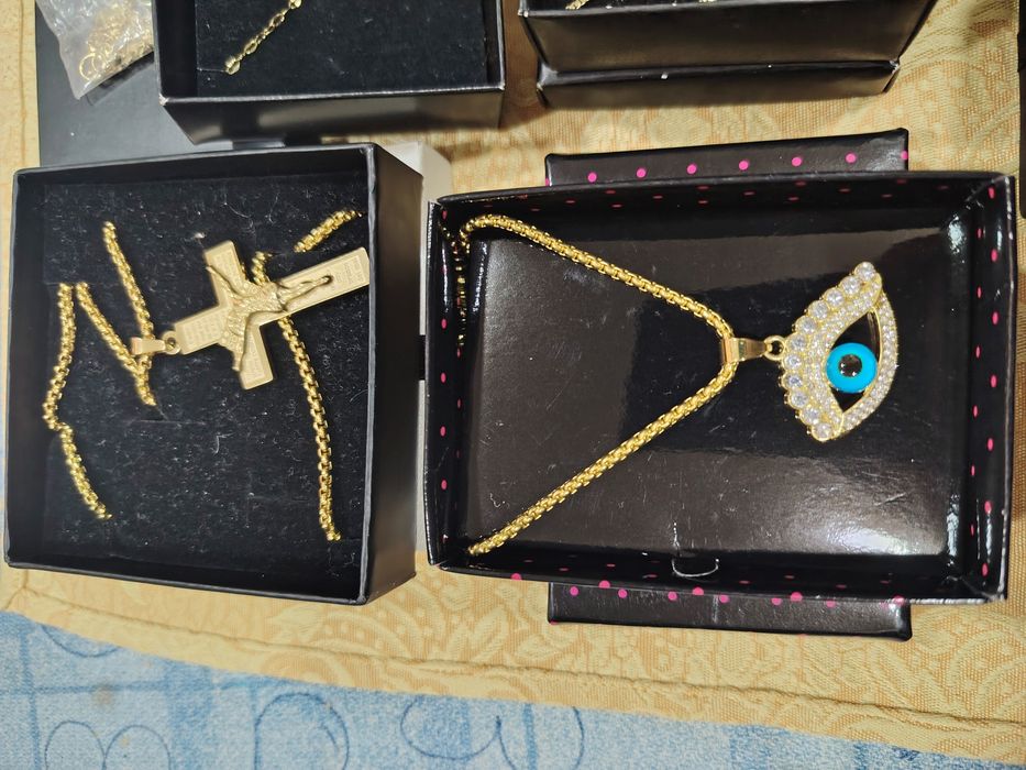 15€ a unidade Novo banho ouro 24k, entrego em Rio tinto ou envio CTT