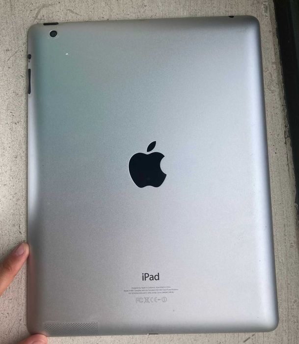 iPad (4ª geração) wi-Fi 16 GB – Preto 9,7″