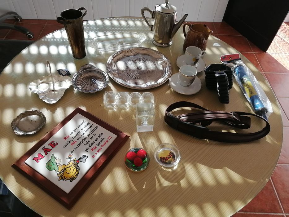 lote de peças como mostra as fotografias