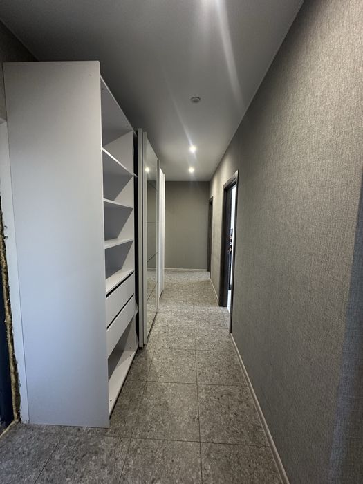 Продам 3-кімнатну квартиру по вул.Симона Петлюри,21Б (Атлант)