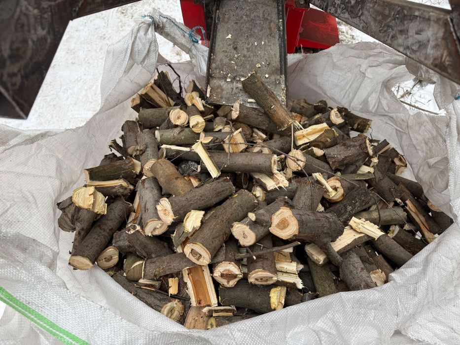 Дроблёная ветка, дрова щепа метровка дуб акация