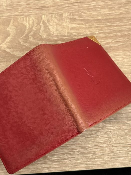 вінтажний червоний шкіряний гаманець Yves Saint Laurent