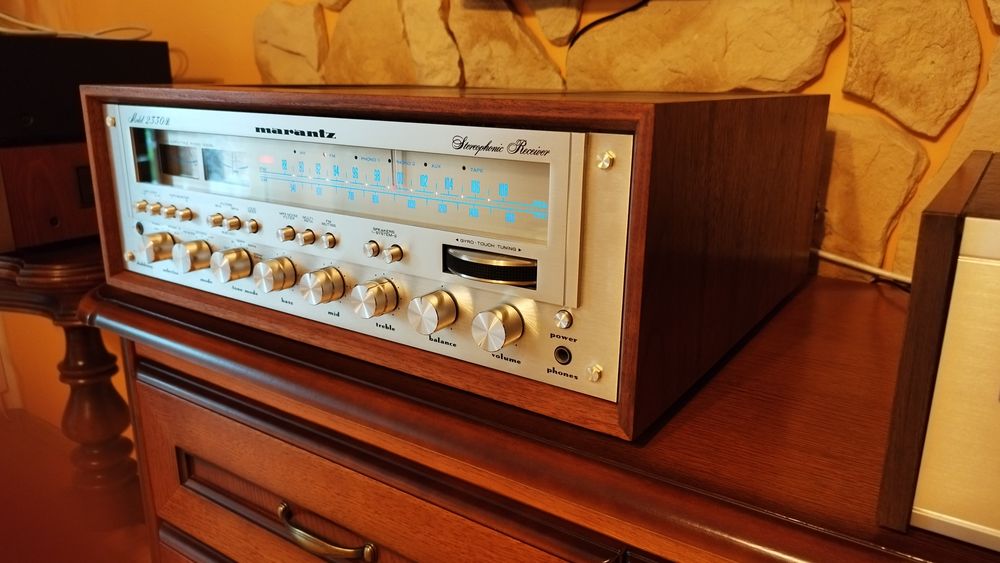 Amplituner Marantz 2330 b