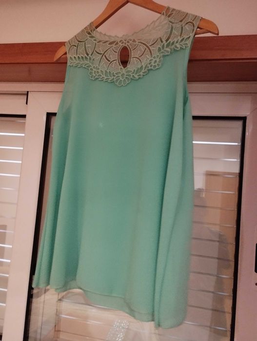 Blusa com Renda Costas