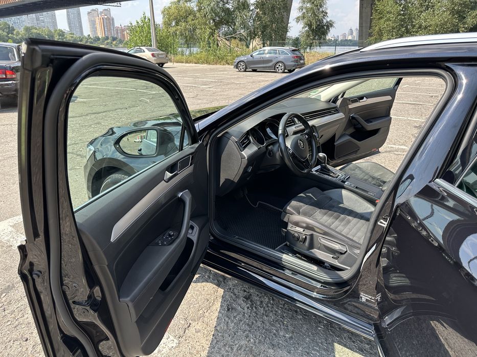 Volkswagen Passat 2017 VIN WVWZZZ3CZJE118062 фото оголошення 12 з 14