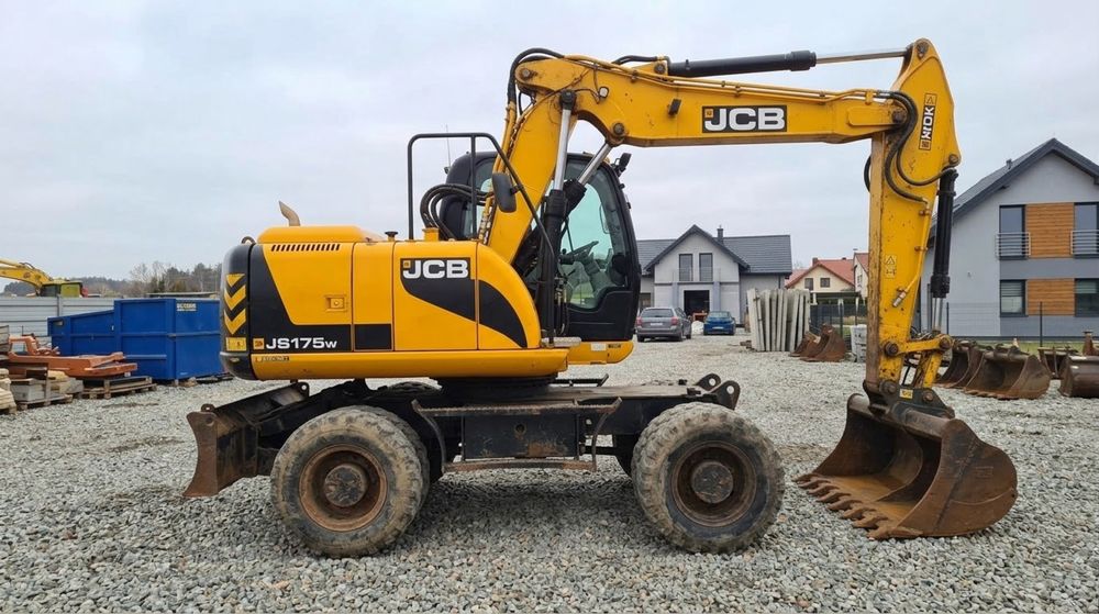 JCB JS175W z 2010