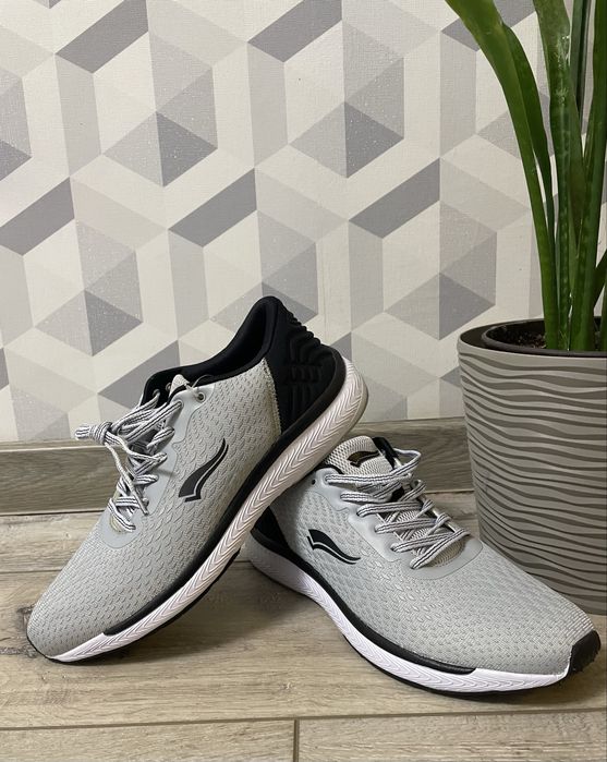 Кросівки Crivit, легкі, нові, сірий колір