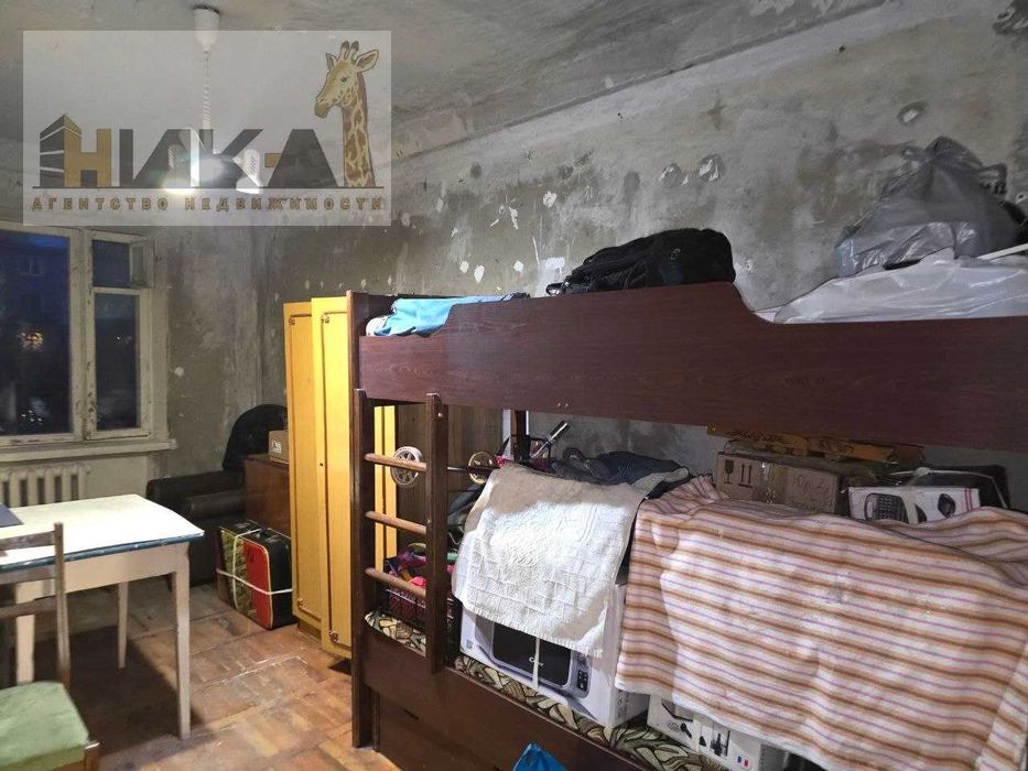Продам 2-х кімнатну квартиру вул. Лахтінська