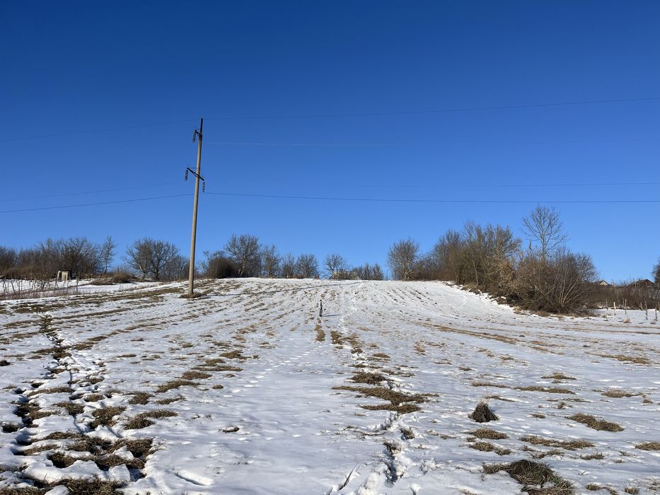 Будинок і земля біля річки 71сотка Жмеринський рн., с. Межирів