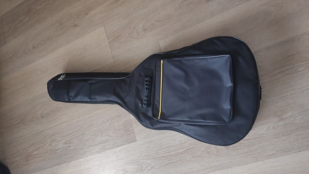 Bolsa acolchoada para guitarra acústica