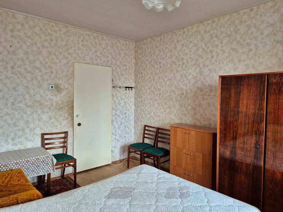 Продаж 2-кімнатної квартири, Дарницький район, метро Позняки, вулиця Ахматової Анни.