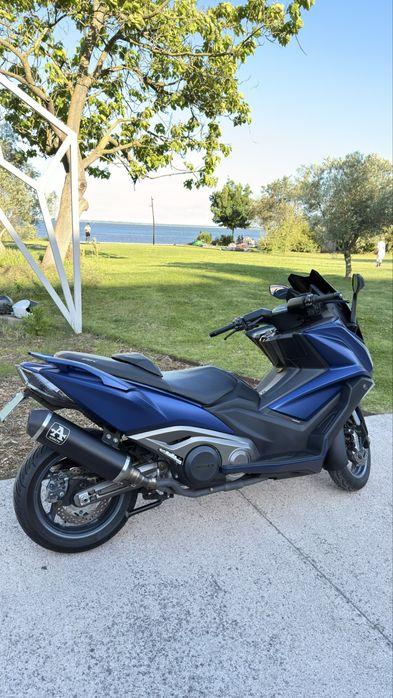 Kymco AK 550