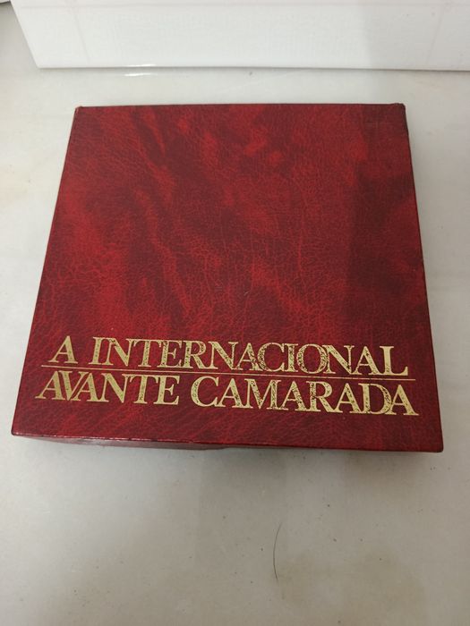 A Internacional Avante Camarada