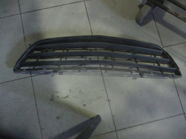 Grelha do Pára-Choques da Frente OPEL Corsa D