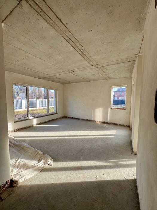 Продаж будинку смт. Брюховичі