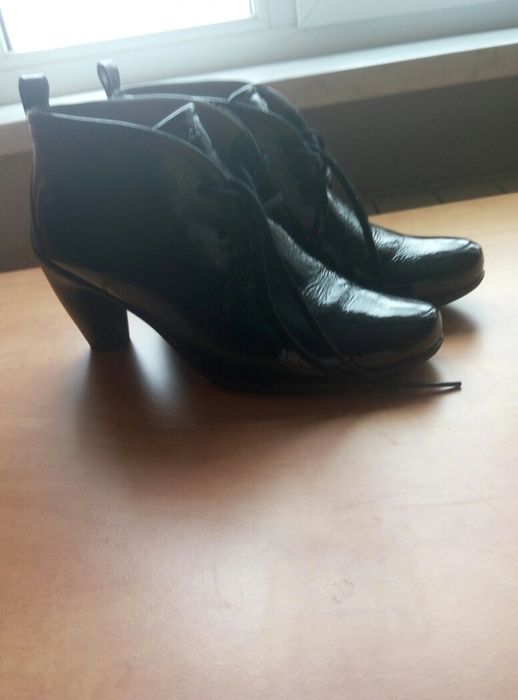 Ботинки женские Экко лаковая кожа