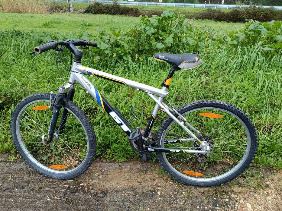 Bicicleta de Montanha GT Aggressor - Quadro em Alumínio (Reforçada)
