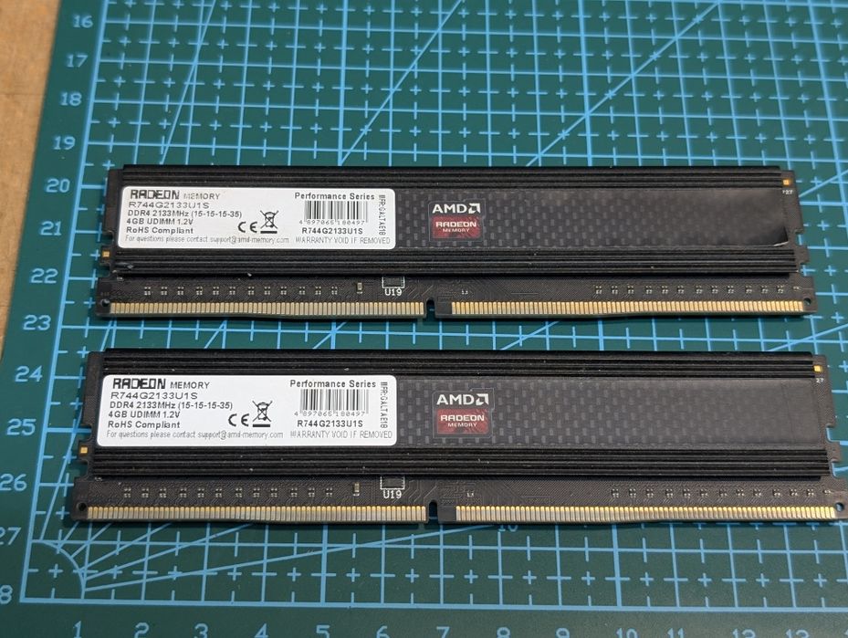 AMD Radeon memory ddr4  4 GB 2133MHZ