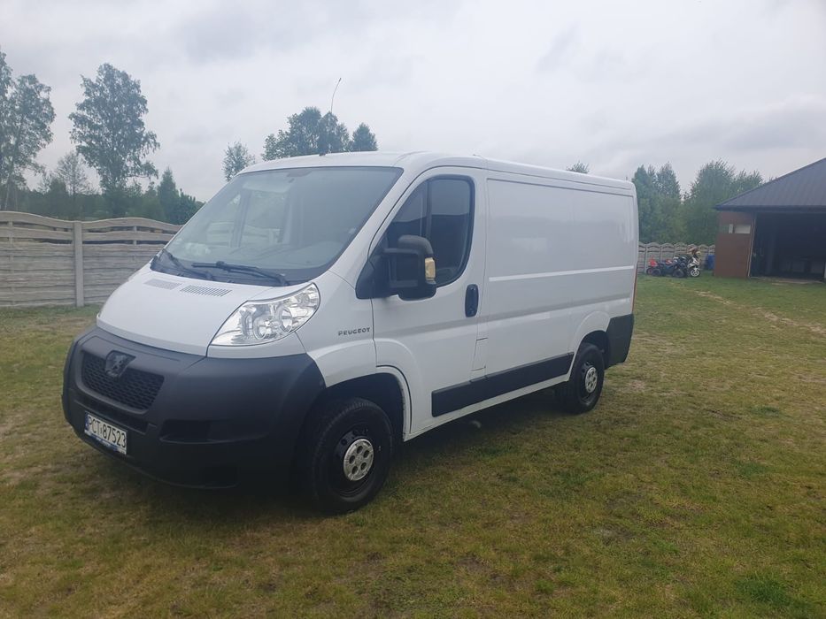 Najem BUS Peugeot Boxer L1H1