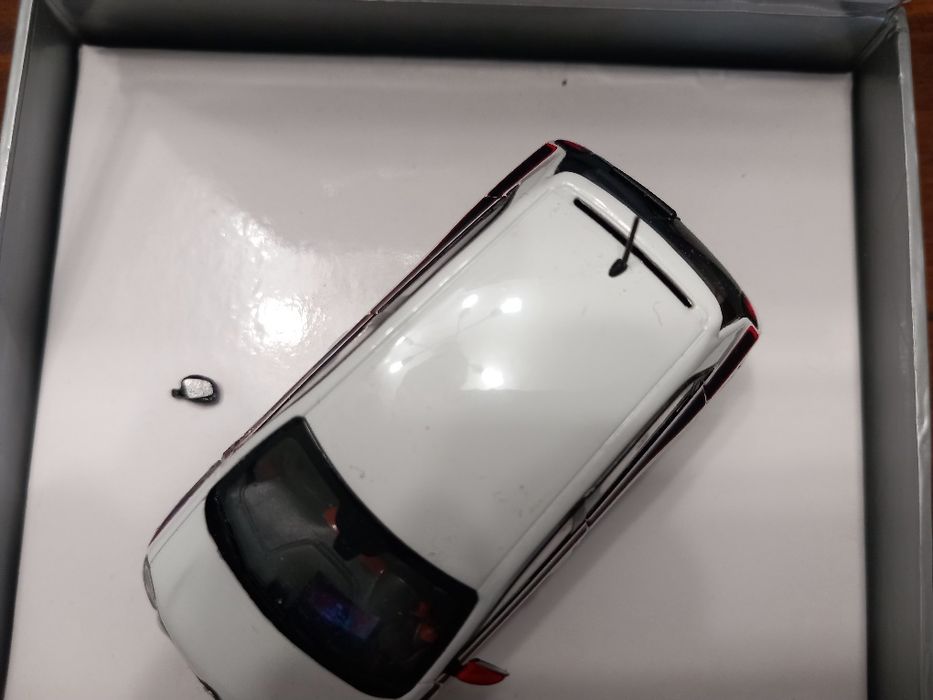 Renault Twingo Sport RS 1/43 Ed. Limitada  1552/3000