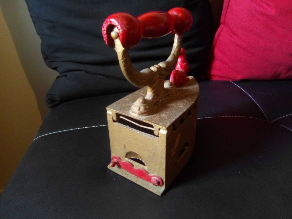 Ferro Engomar Passar Antigo Carvão