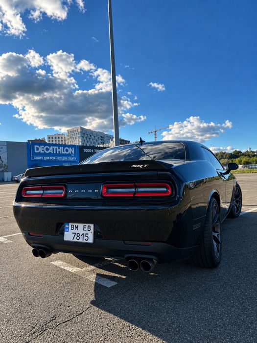 Dodge Challenger  SRT