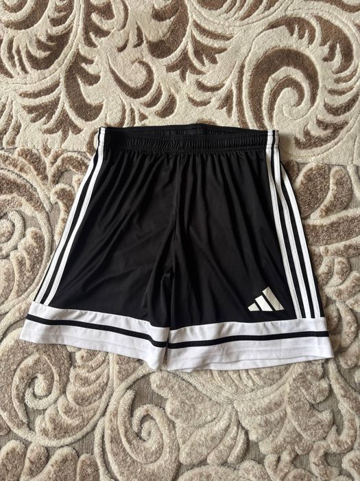 Шорти adidas оригінал