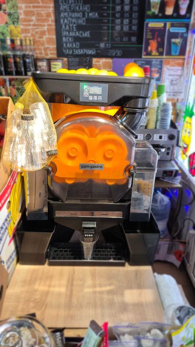 Автоматичний соковитискач цитрусових GGM Gastro