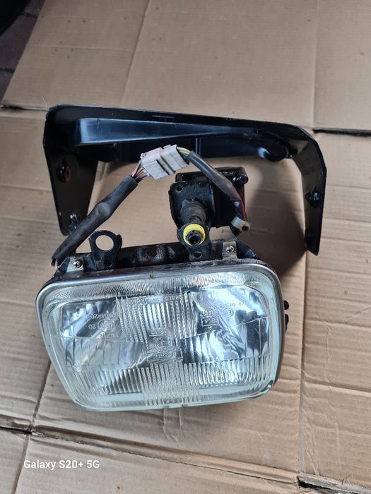 Lampa Przednia Prawa Toyota  Supra Mk3