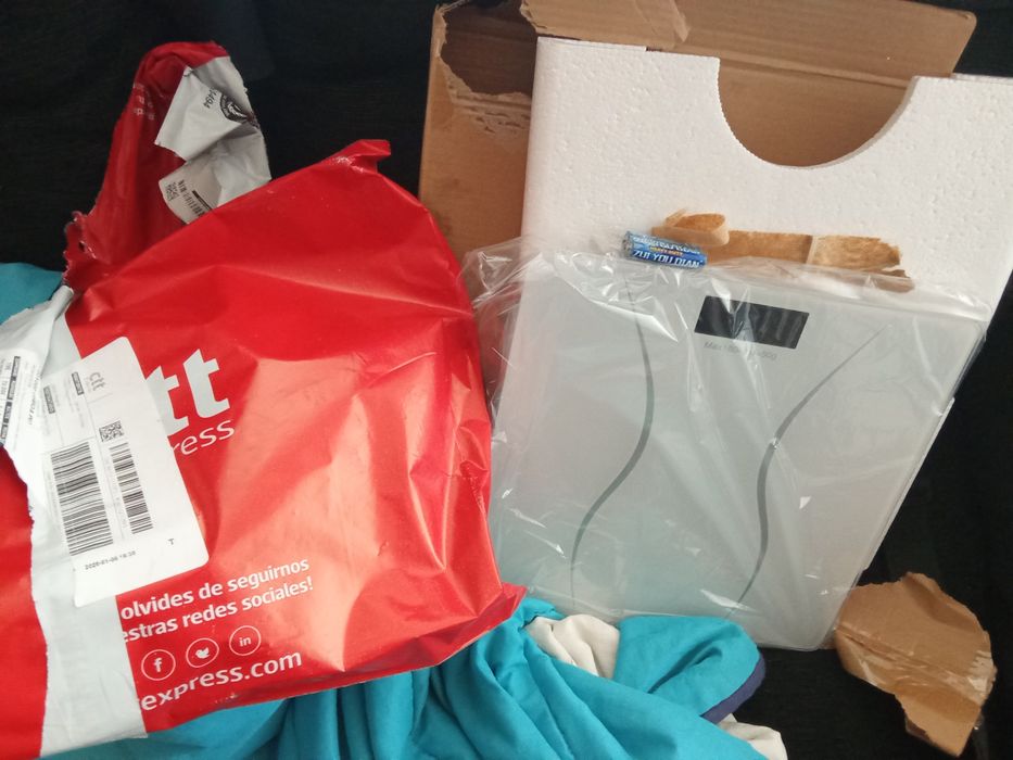 Balanca nova na caixa