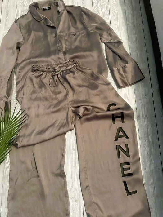 пижамы и брюки Chanel Armani