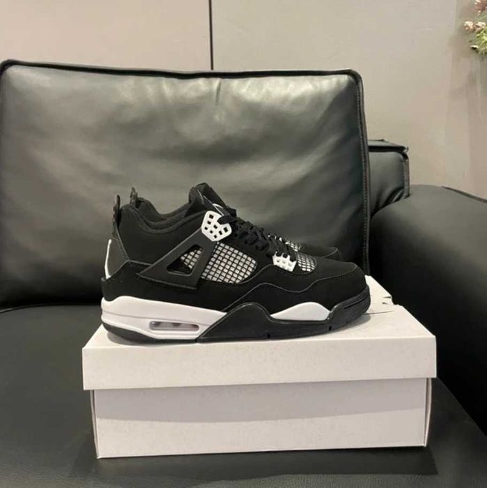 Buty meskie Jordan_4_Retro_R.39