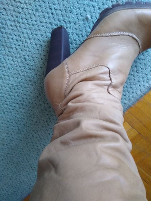 Kozaki długie na obcasie ,skóra