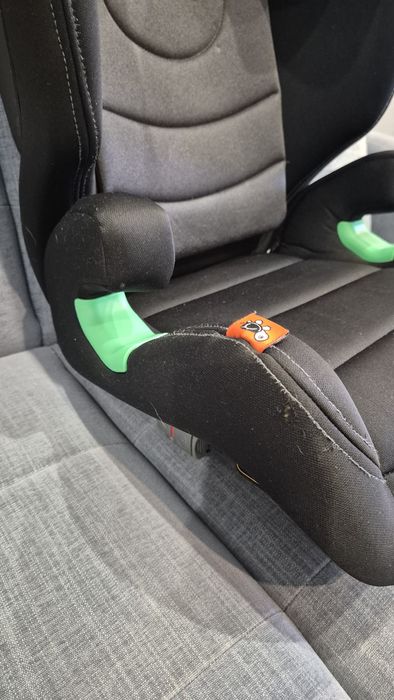 Дитяче автокрісло-бустер Babyauto