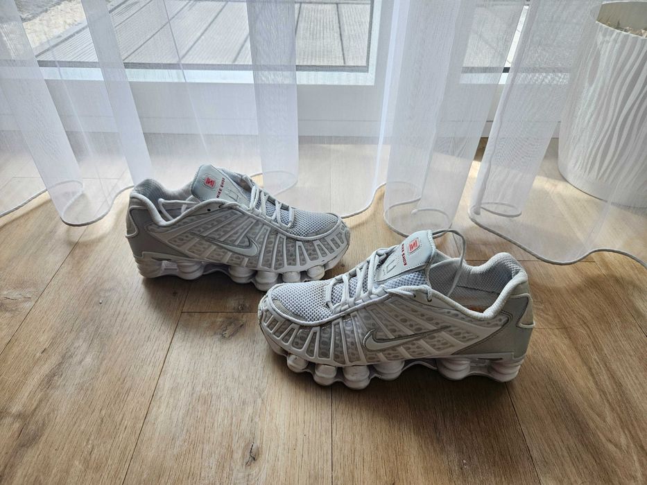 Buty nike shox białe