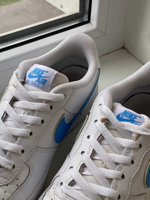 Кросівки Nike Air Force 1 (розмір 40)