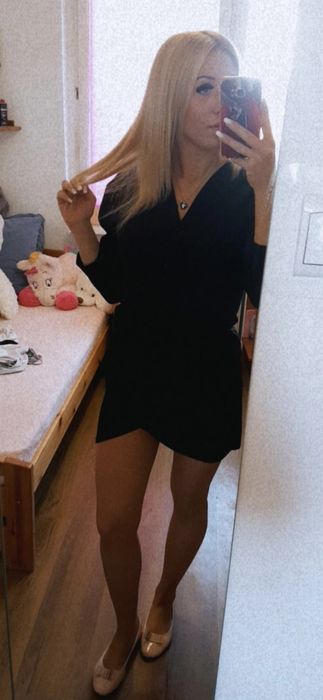 Czarna przekładana elegancka sukienka S/M